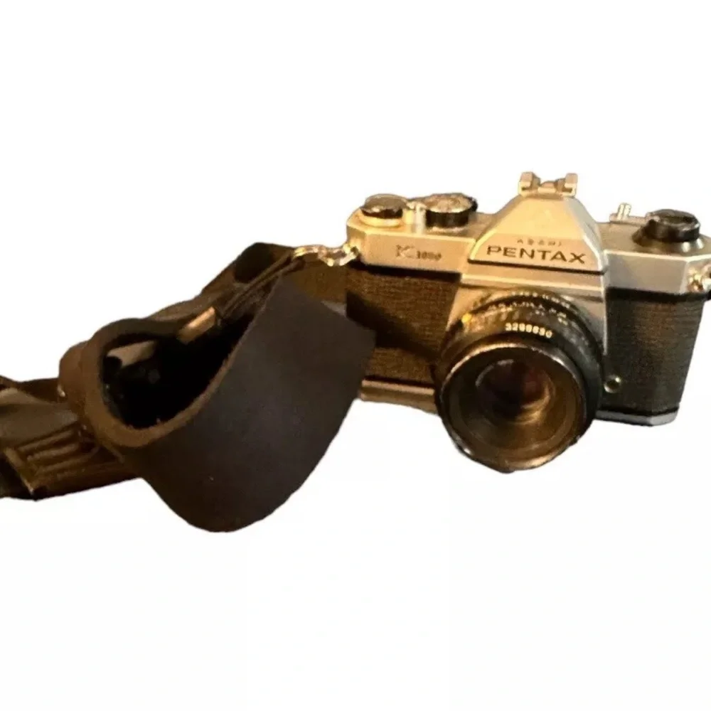 PENTAX ASAHI K1000 35MM Film SLR CAMERA WITH 1:2 50MM LENS Strap Manual WORKING